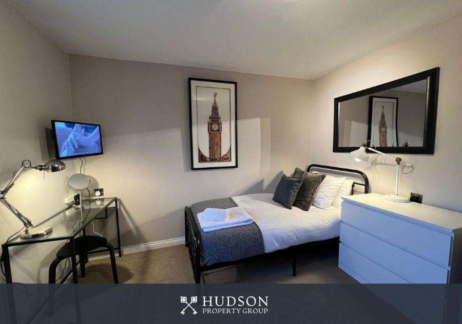 הוילה Telford Townhouse With Parking And Garden מראה חיצוני תמונה