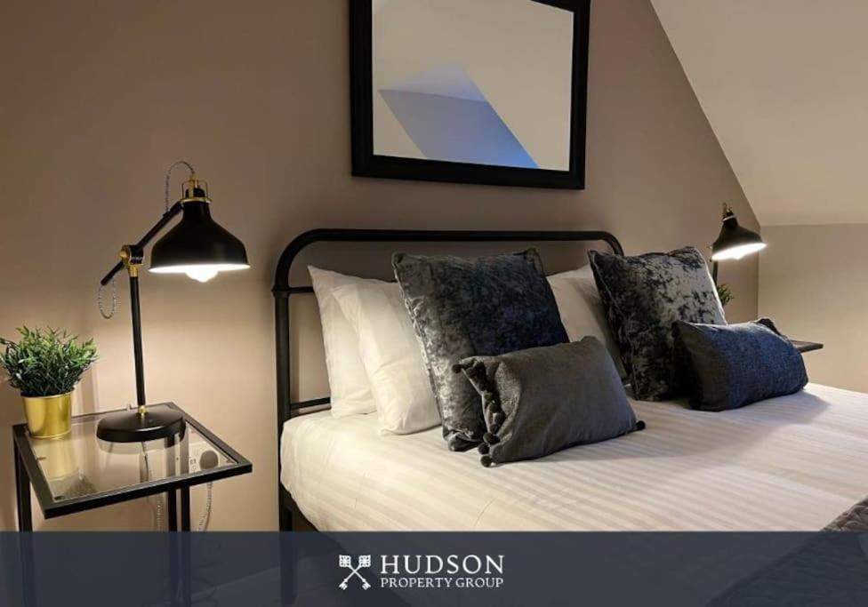 הוילה Telford Townhouse With Parking And Garden מראה חיצוני תמונה